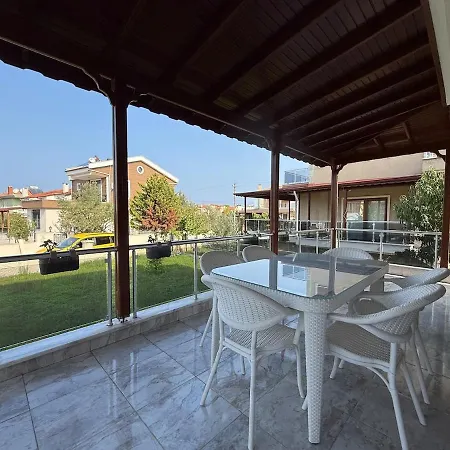 Family Duplex With Garden 150m To