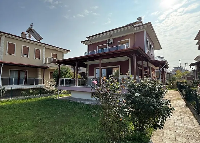 Вілла Family Duplex With Garden 150m To Айвалик