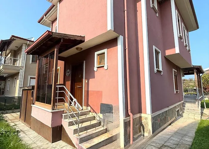 Family Duplex With Garden 150m To Айвалик