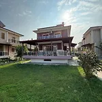Family Duplex With Garden 150m To Ayvalik