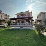 Family Duplex With Garden 150m To *