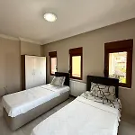 Family Duplex With Garden 150m To * Ayvalik
