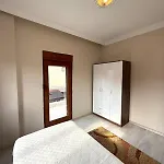 Family Duplex With Garden 150m To