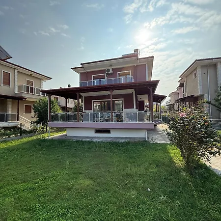 Family Duplex With Garden 150m To Ayvalik