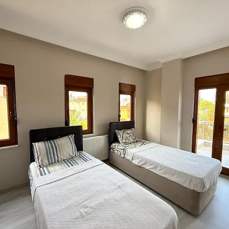 Villa Family Duplex With Garden 150m To Ayvalik