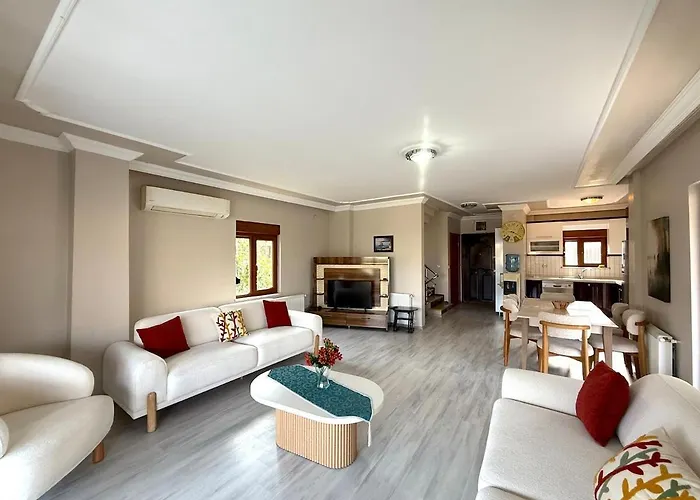 Villa Family Duplex With Garden 150m To Ayvalik