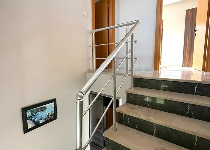 Villa Family Duplex With Garden 150m To *