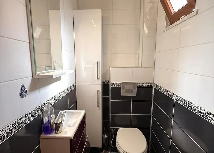 Villa Family Duplex With Garden 150m To